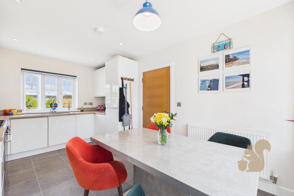 House in Colchester, Myland, Mile End - More