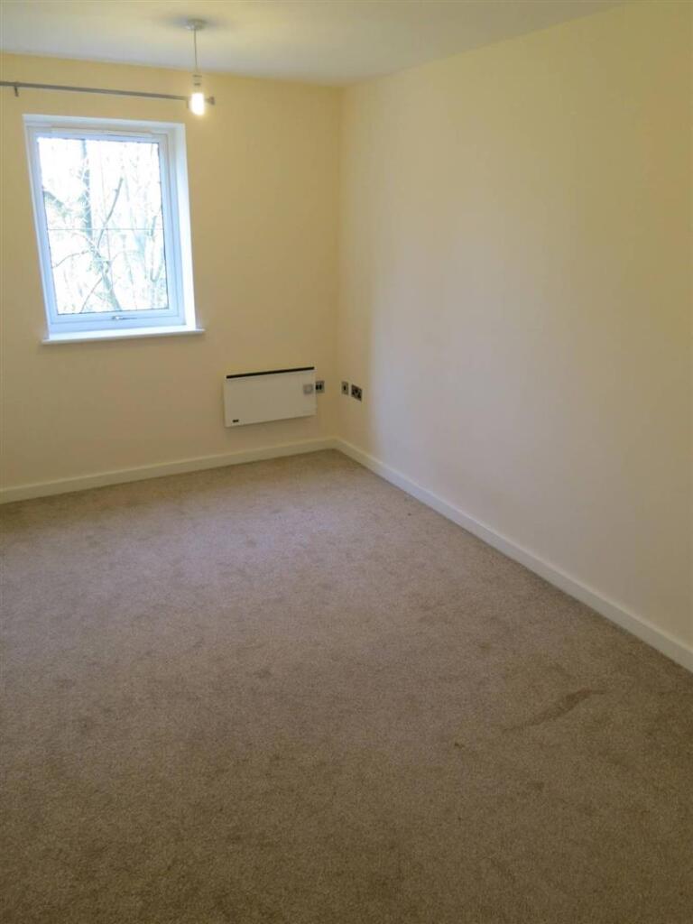 Apartment in Huddersfield - More