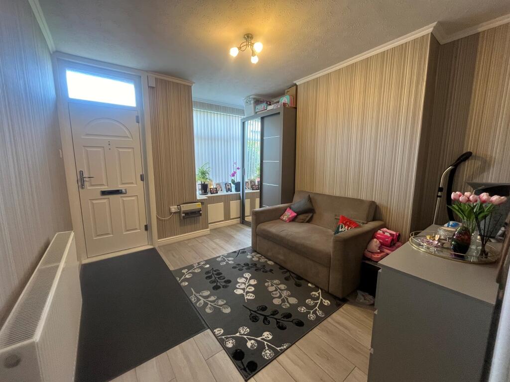 House in Wolverhampton - View 4