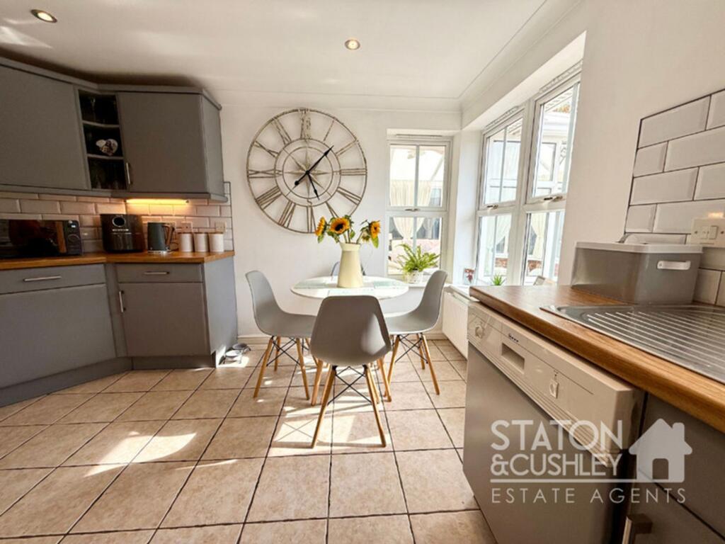 House in Ashfield, Sutton in Ashfield, Dalestorth - More