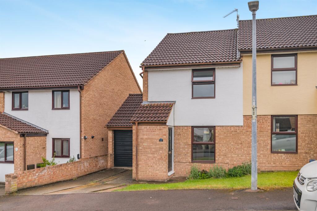 Main image of property: Mary De Bohun Close, Monmouth