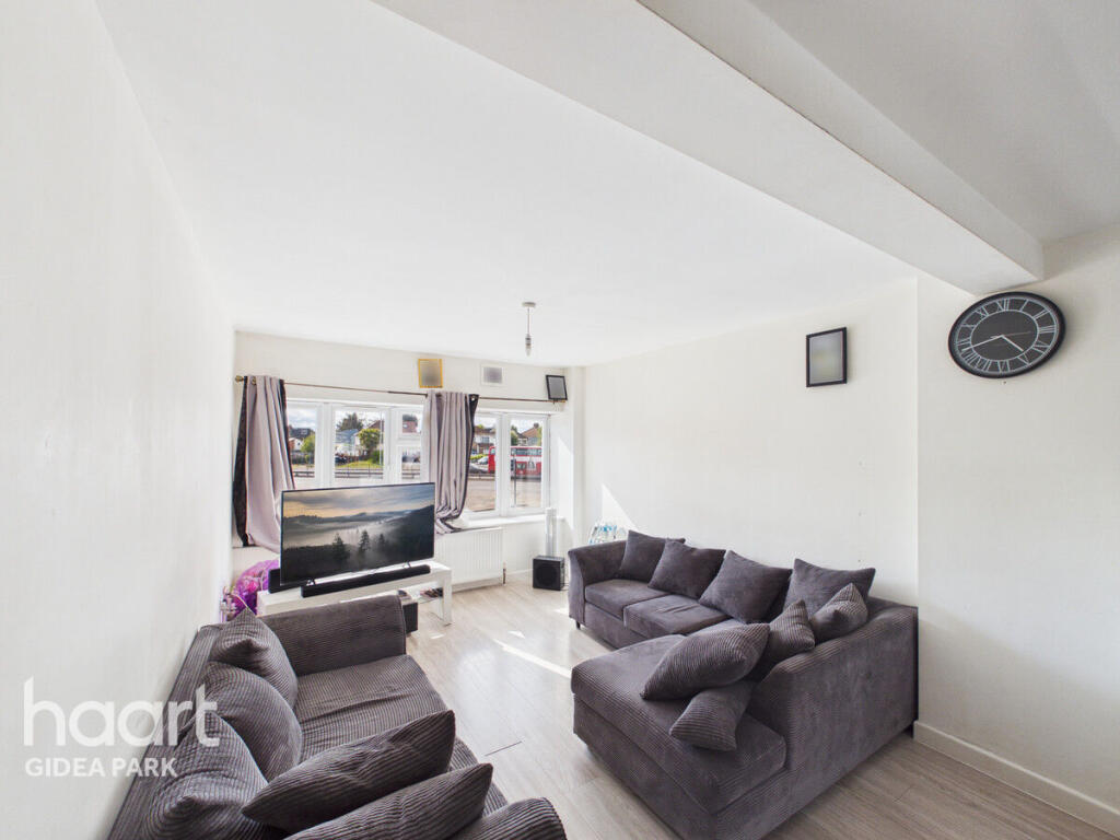 North Park Court, Parkside Avenue, Romford photo 2