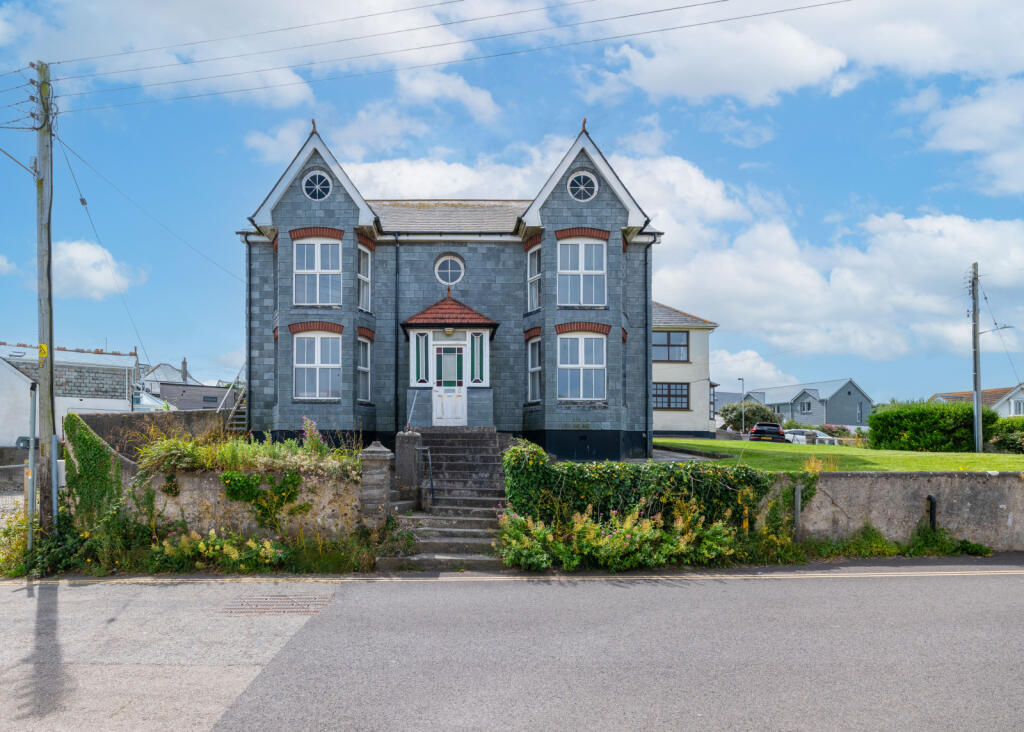 Main image of property: 5 New Road