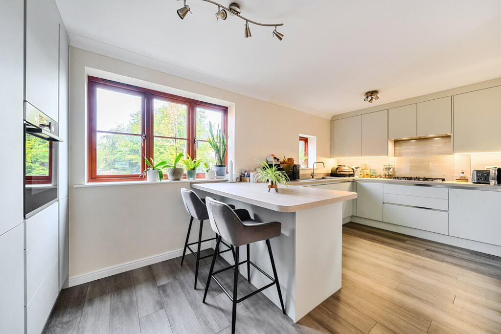 House in Reading - View 3