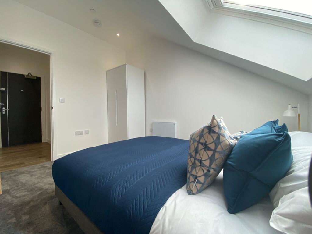 Apartment in Twickenham - More