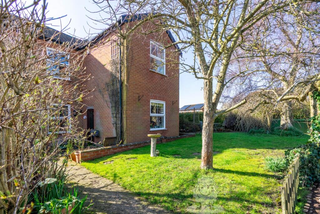 Melton Road, Wymondham, Norfolk, NR18 photo 2