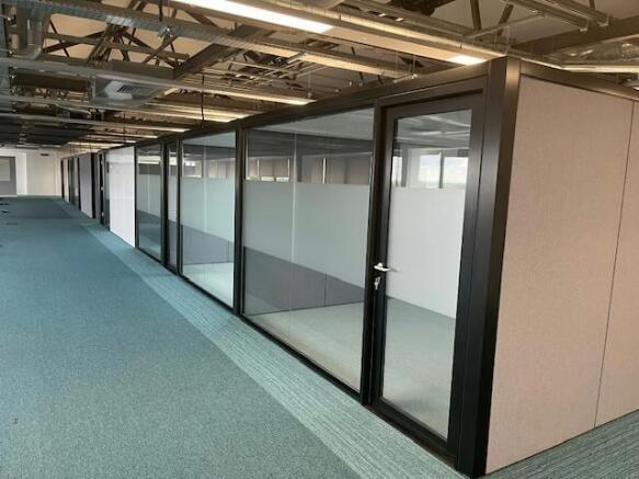 60ccdfa6-45d0-4872-92aa-3af248a8c5c3.jpg