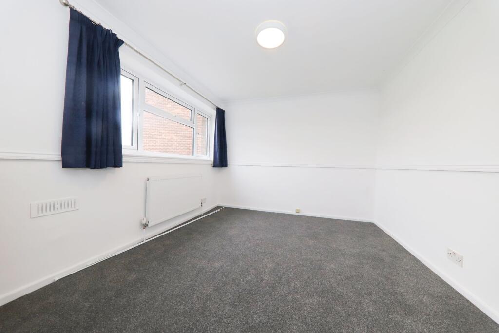 Apartment in Borehamwood, Elstree and Borehamwood - More
