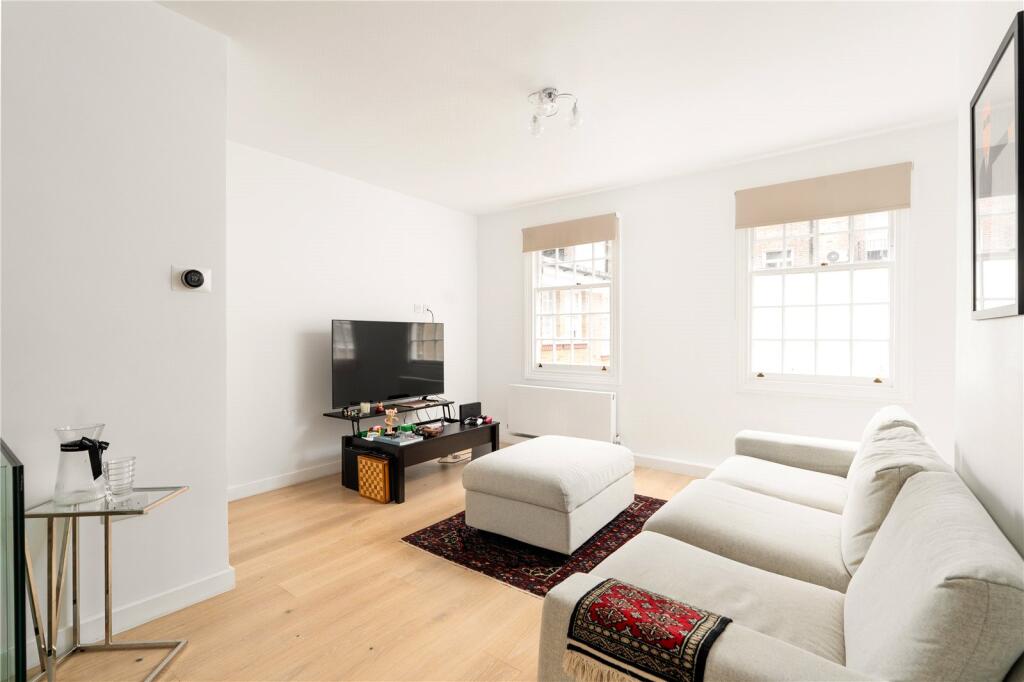 2 bedroom mews property for rent