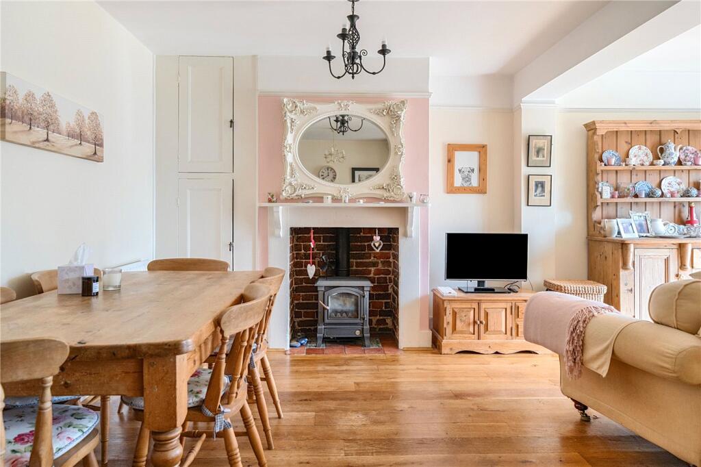 Hamlash Lane, Frensham, Farnham, Surrey, GU10 photo 3