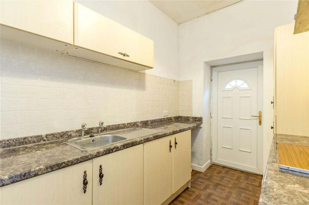 Valley View, Woodhead Road, Holmbridge, Holmfirth, HD9 photo 3