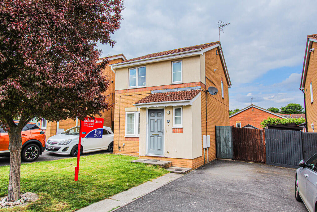 Main image of property: Merefields, Irthlingborough