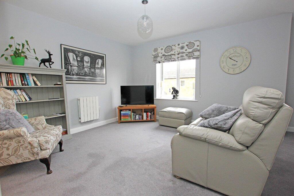 38 Hepworth Way, Skipton, BD23 2UH photo 5