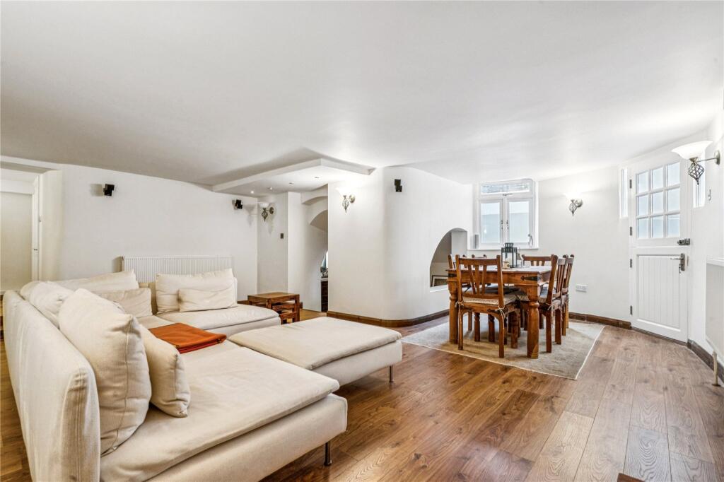 Apartment in Twickenham - View 3