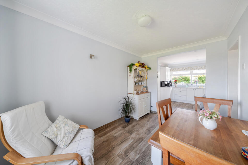 House in Porthcawl, Nottage - More