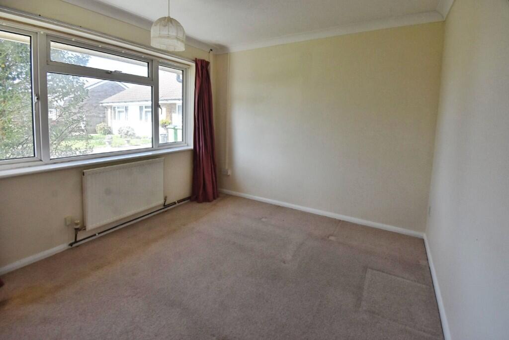 Spenser Close, Warsash SO31 photo 3