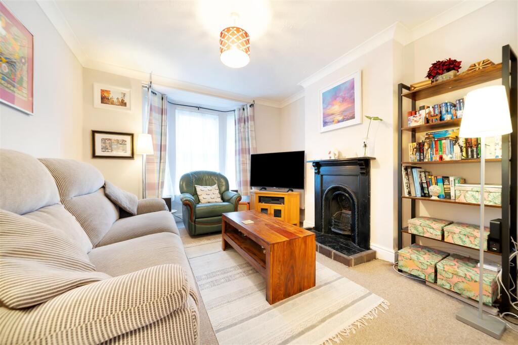 House in Ipswich - View 4