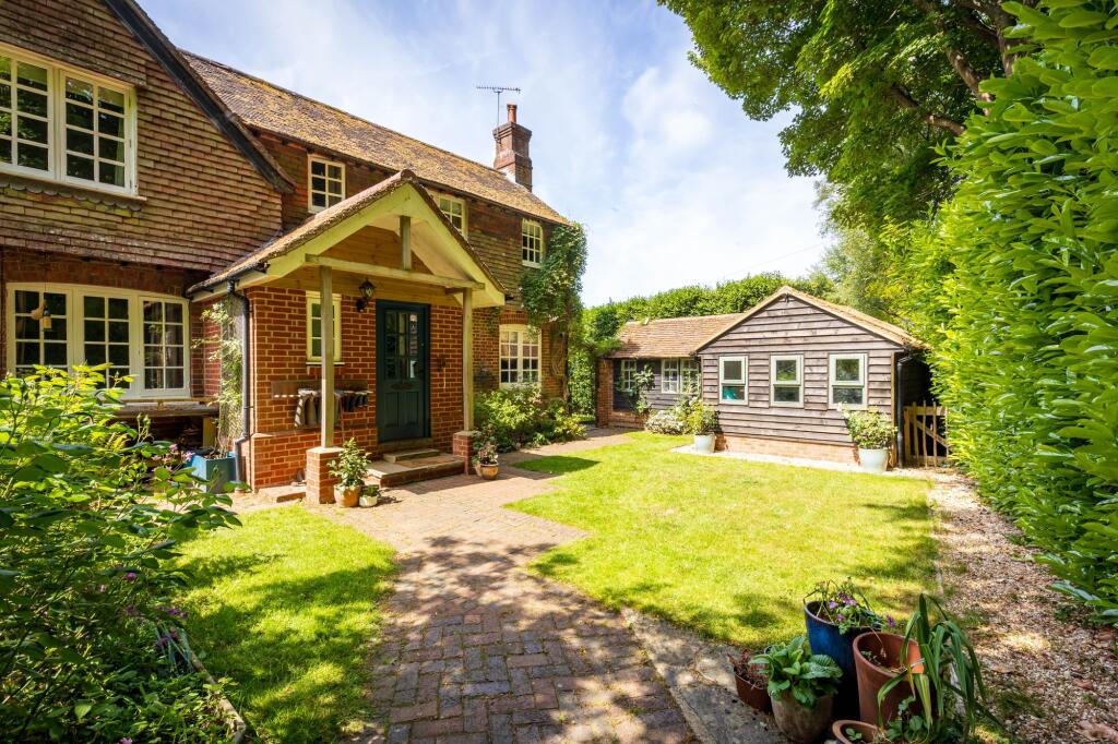 Main image of property: Fernden Lane, Haslemere, GU27