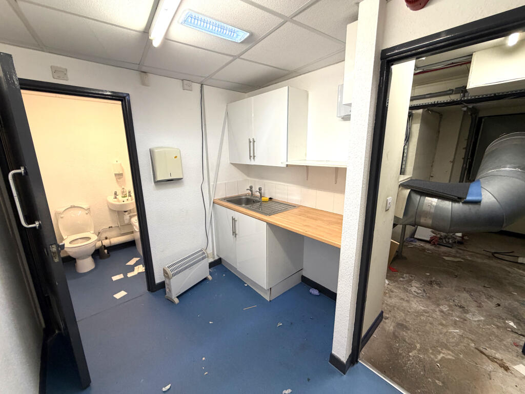 Staff WC