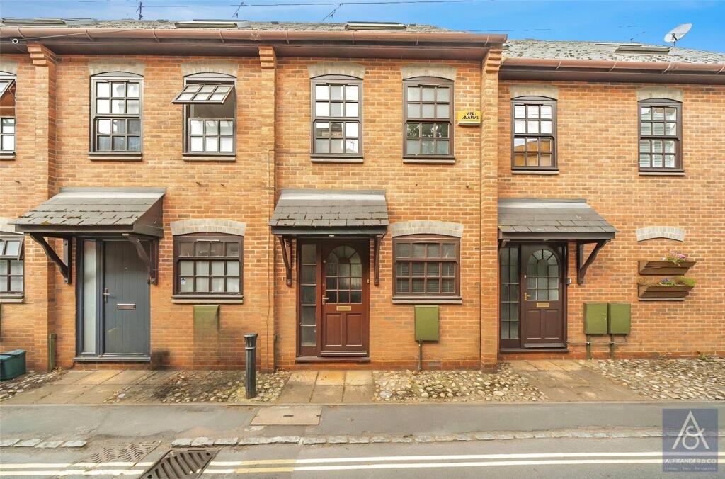 Main image of property: The Moorings, School Lane, Buckingham