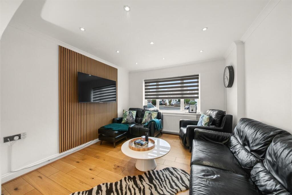 3-bed semi-detached on Hurstfield Crescent, Hayes, £610,000