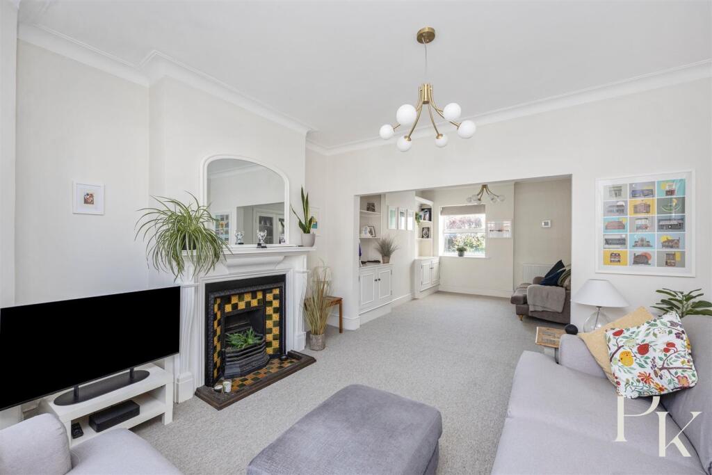 House in Brighton - View 5