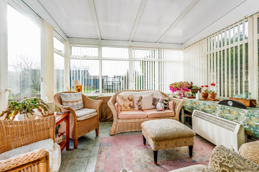 House in Gloucester - View 3