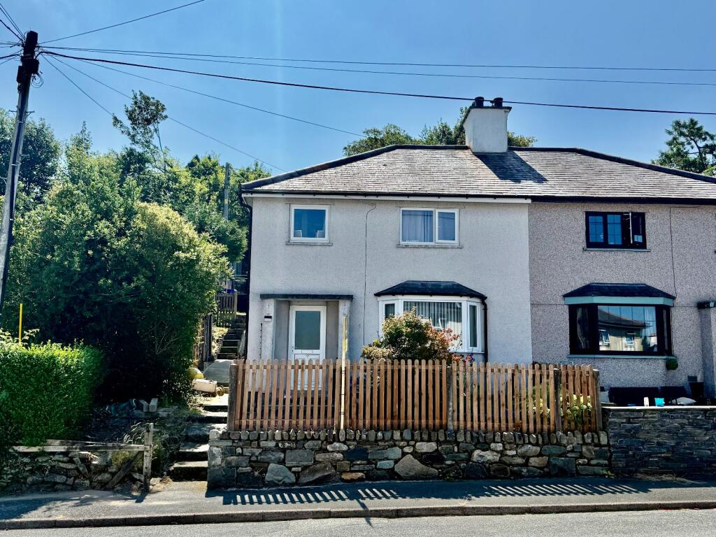 Main image of property: 12 Ffordd Y Felin, Dolgellau, LL40 1HU