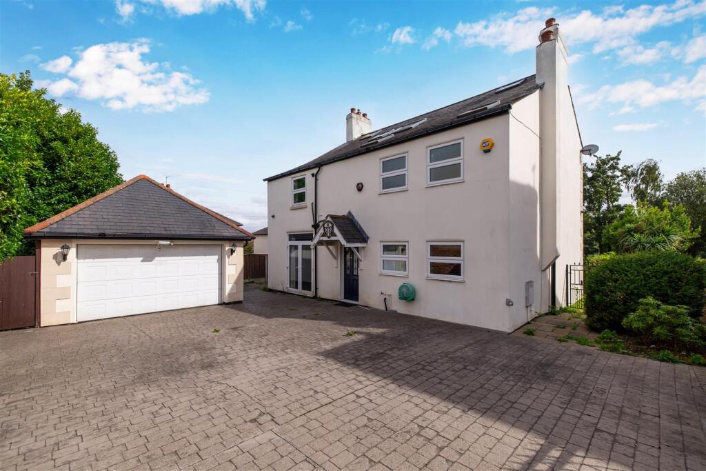 House in Leeds, Cross Gates - View 2