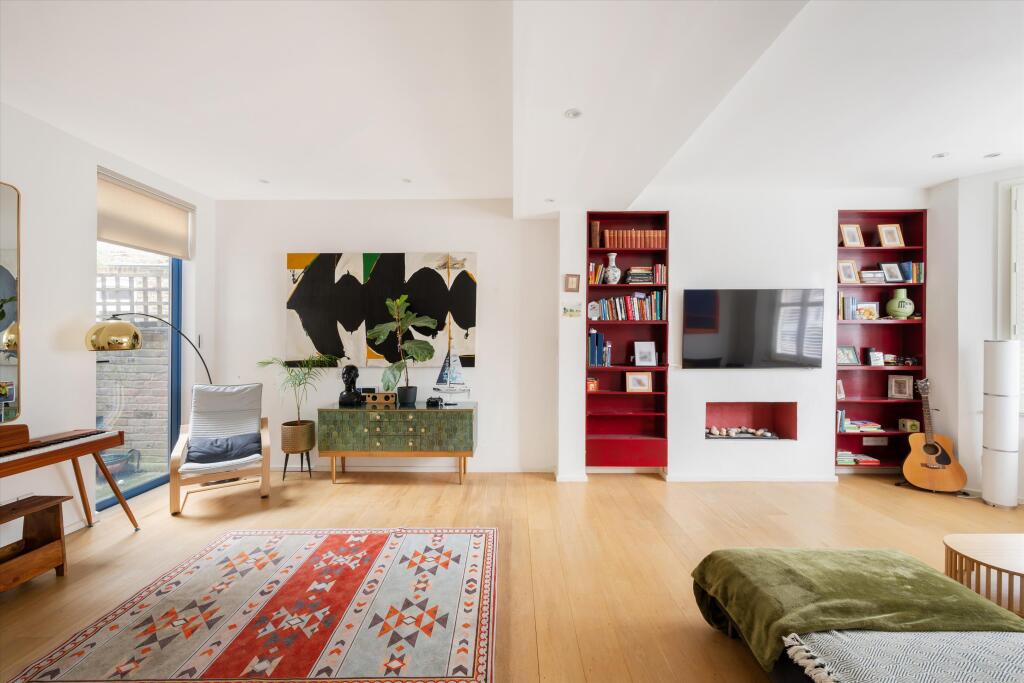 Main image of property: Buchanan Gardens, London, NW10