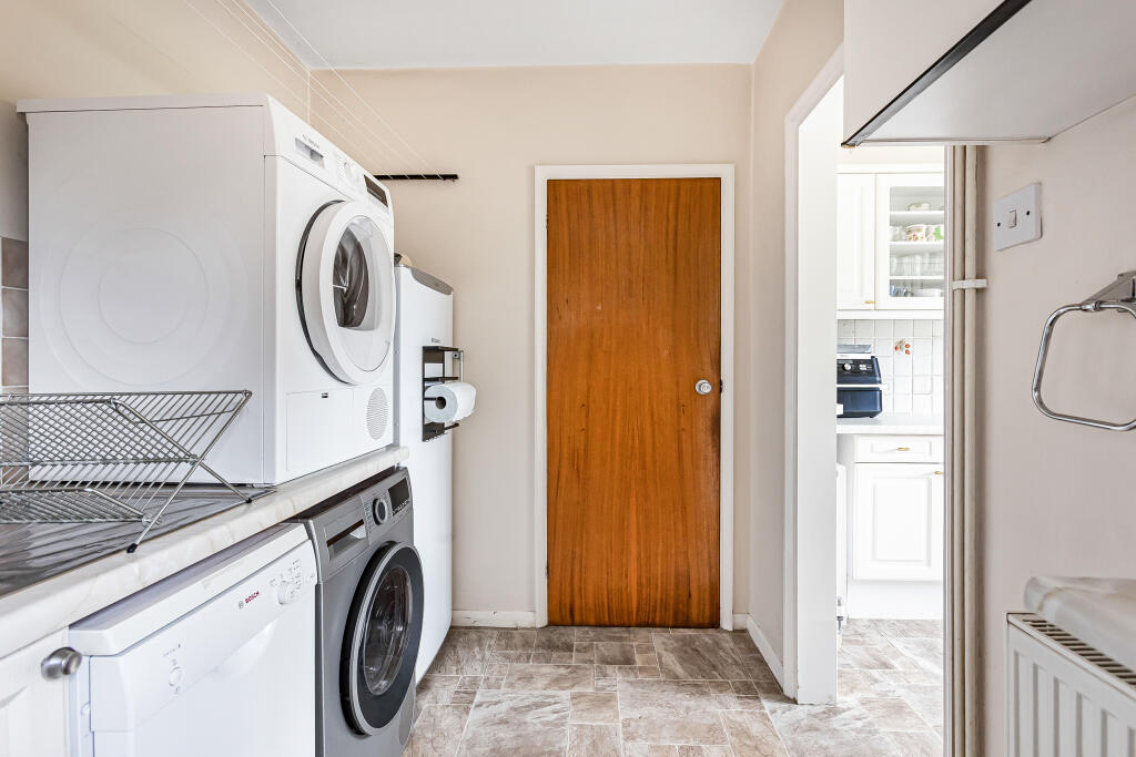 Additional image 8 of Collens Road, Harpenden, AL5
