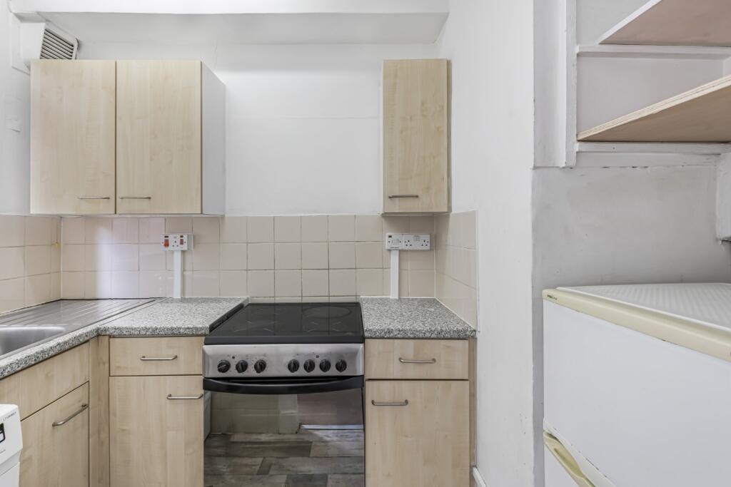 Apartment in London, Paddington - View 5
