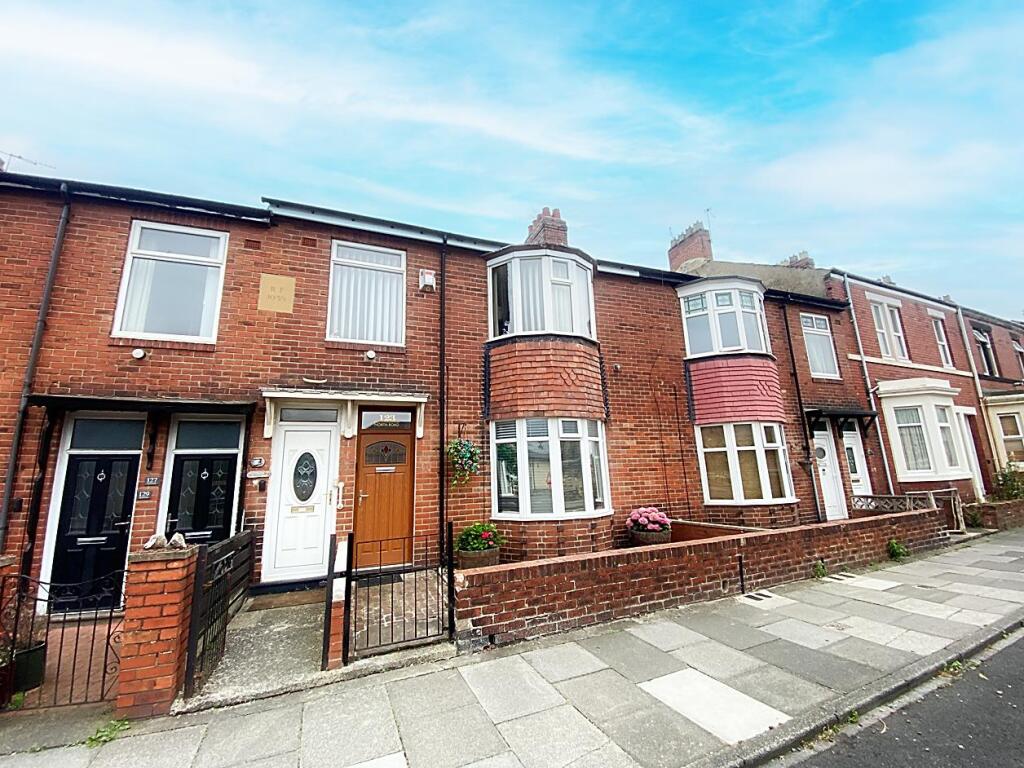2-bed flat on North Road, Wallsend, £65,000