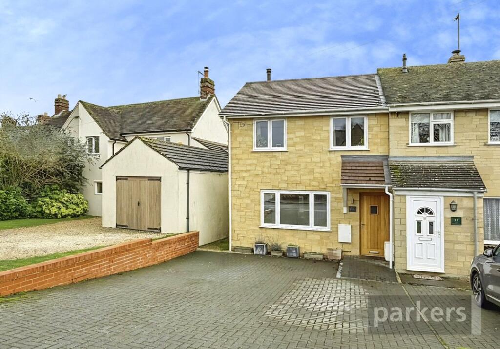 Main image of property: Bushey Row, Bampton, Oxfordshire, OX18