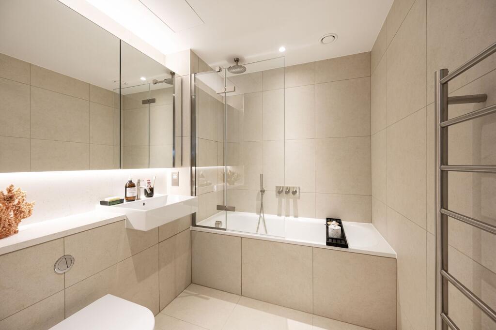 Apartment in London - View 4