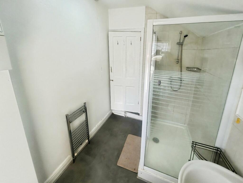 House in Charnwood, Loughborough - More