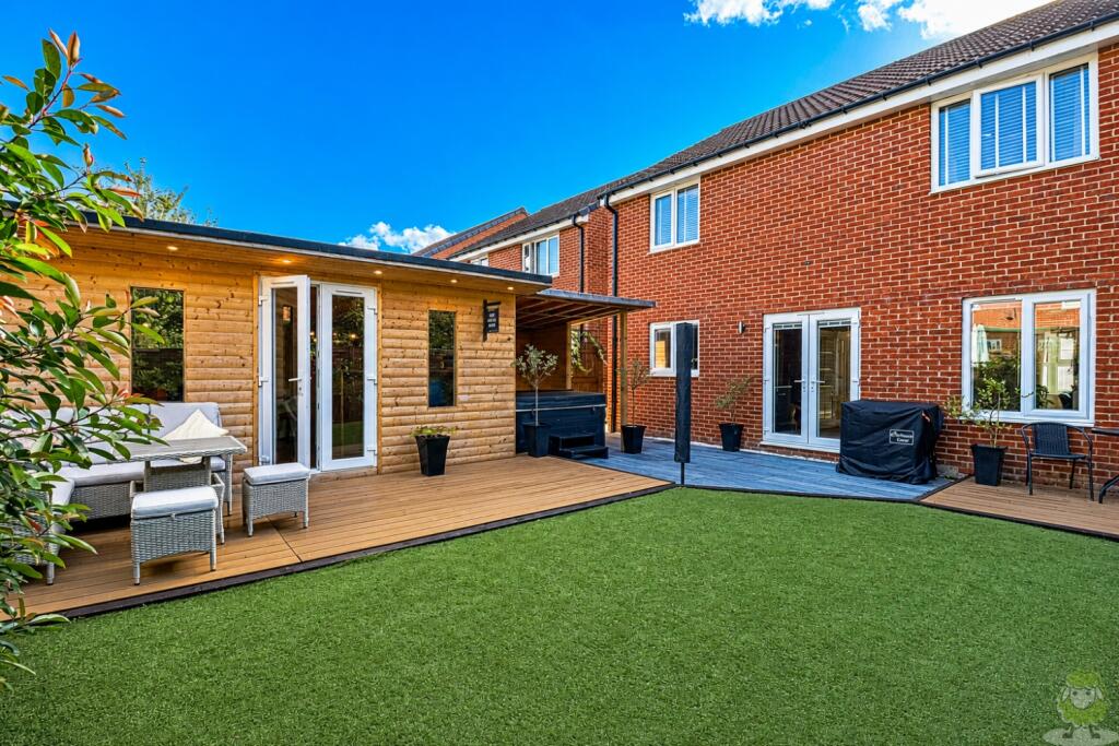 House in Newcastle upon Tyne - View 4