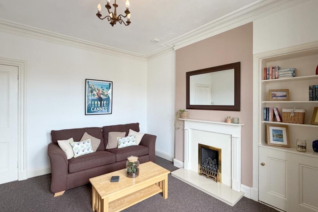 Apartment in Kirkcaldy, Fife - More