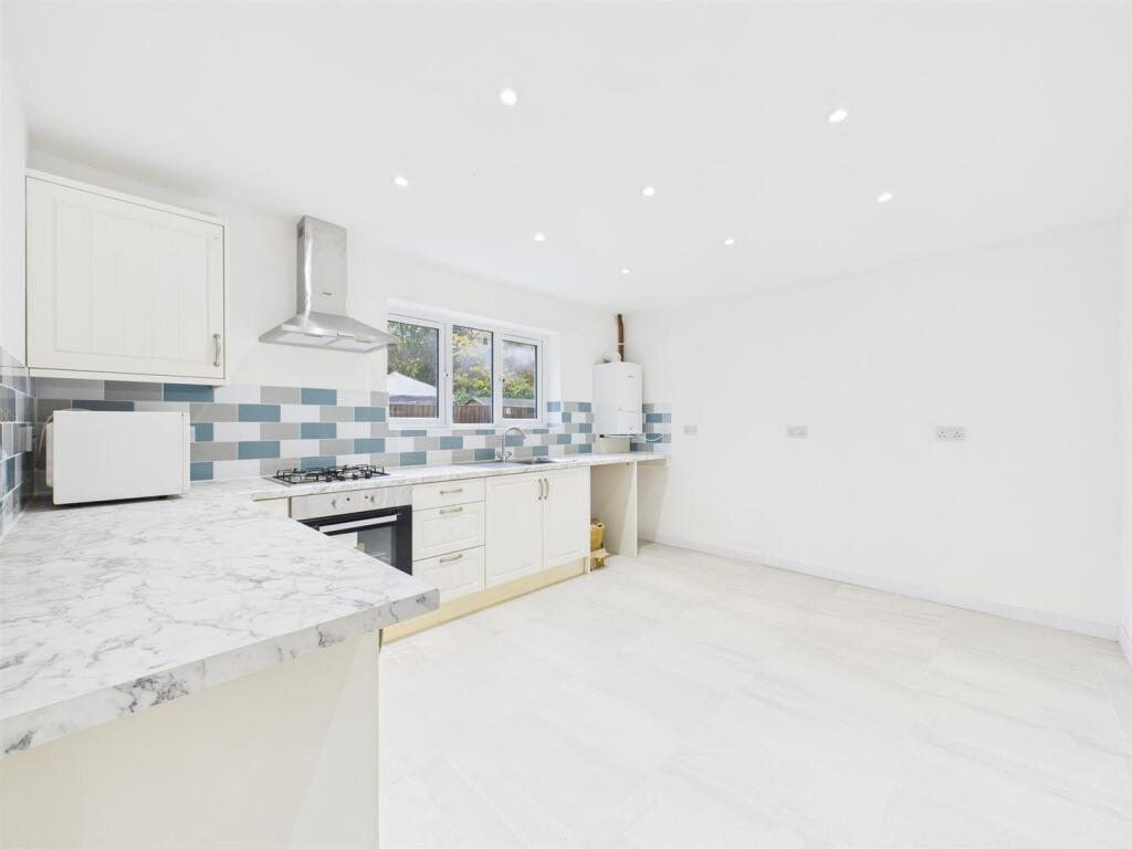 Main image of property: Crabtree, Peterborough