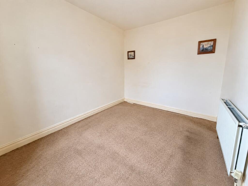 Cleckheaton Road, Bradford photo 4