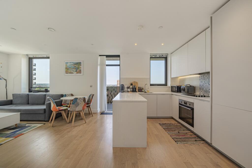 Apartment in London - View 2