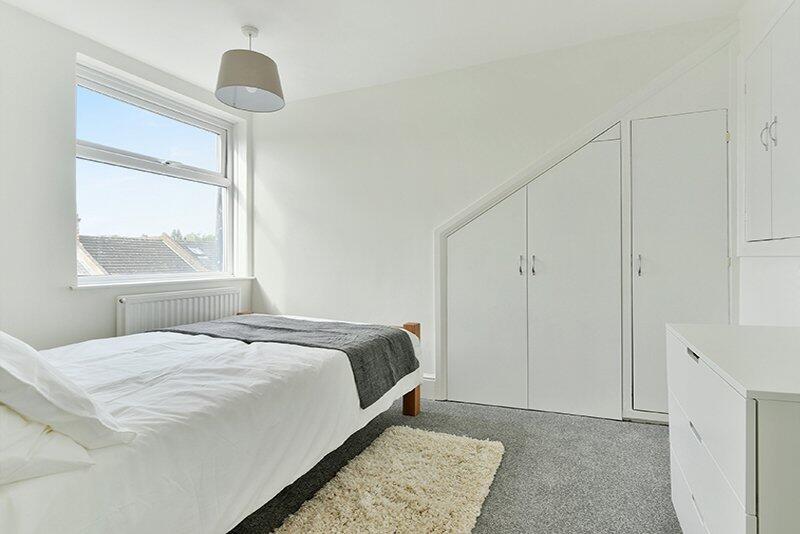 Apartment in London - More