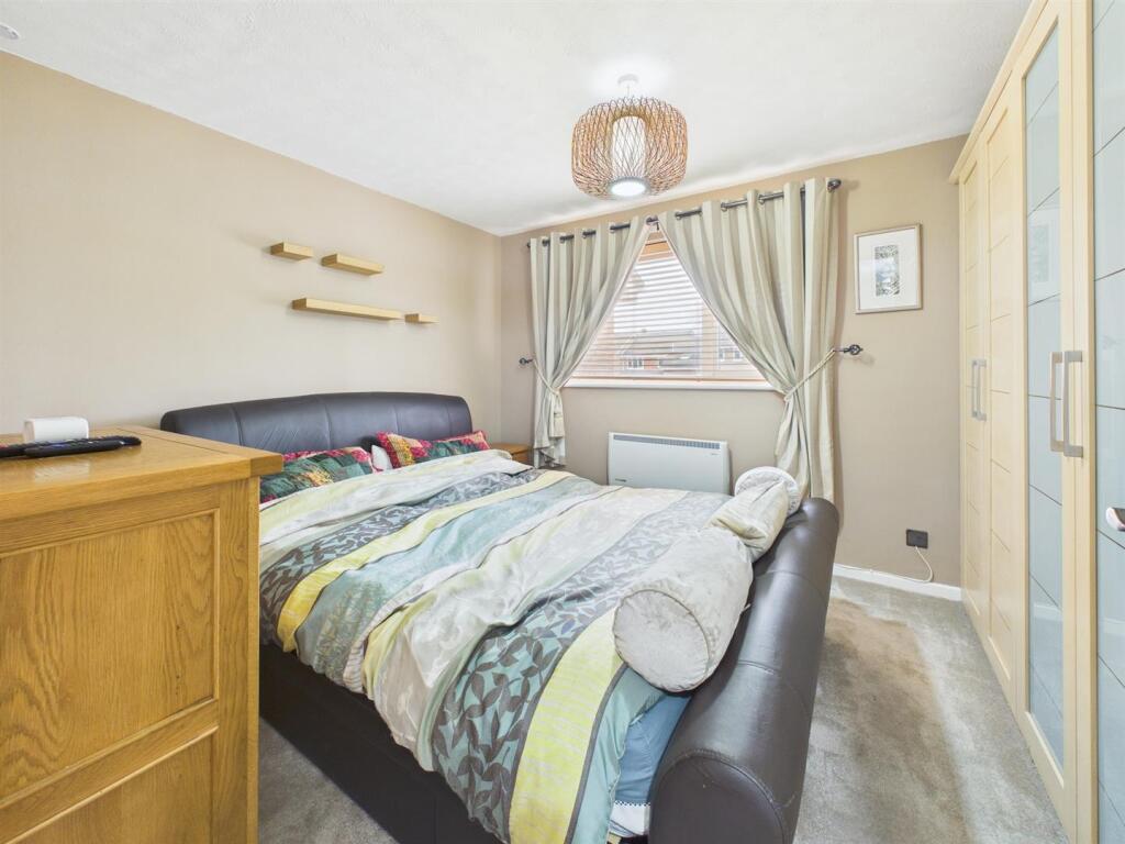 Lamorna Crescent, Tilehurst, Reading – pohled 5