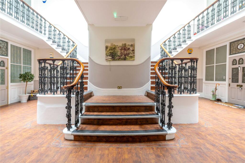 Apartment in Twickenham, East Twickenham, Petersham - View 5