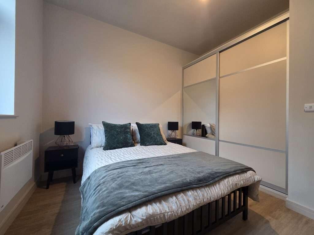 Apartment in Sheffield - View 3