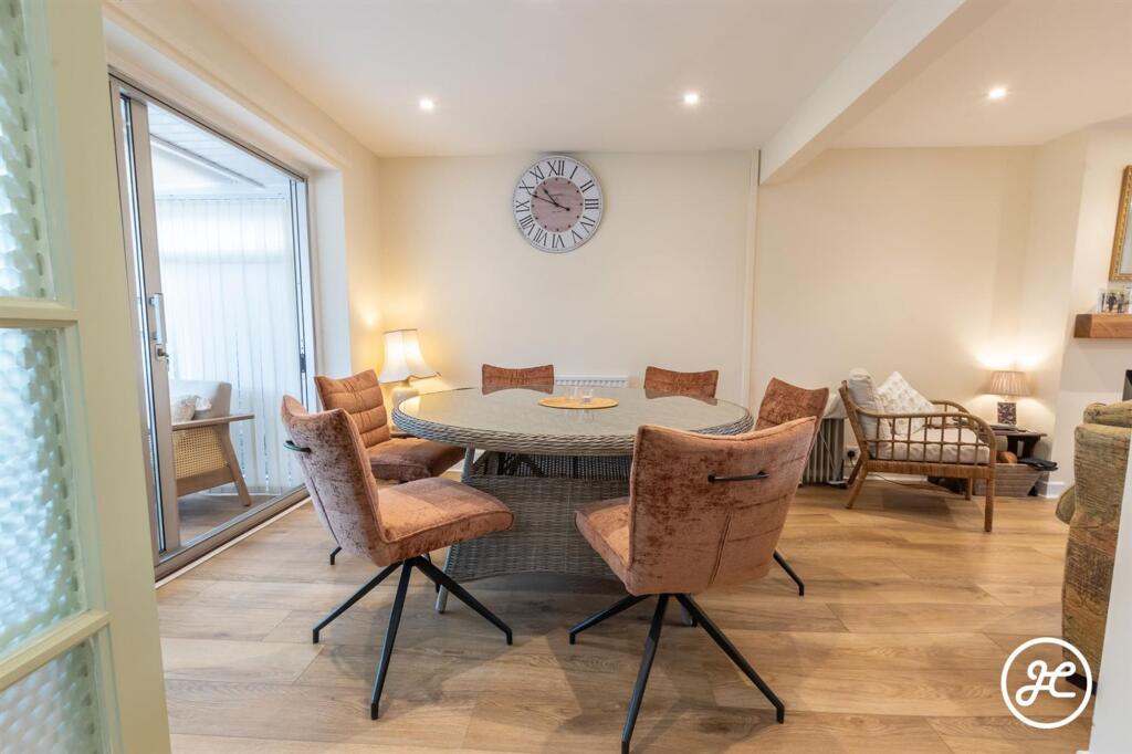 House in Taunton - View 5