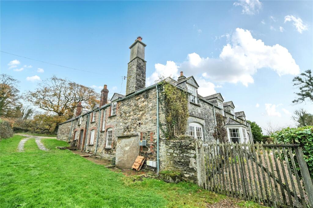 Tavistock, Devon, PL19 photo 3