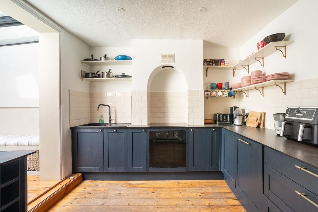 Main image of property: Scotland Street, Brighton