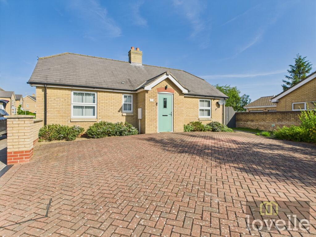 3-bed bungalow on Wallaces Yard, Alford, LN13, £320,000