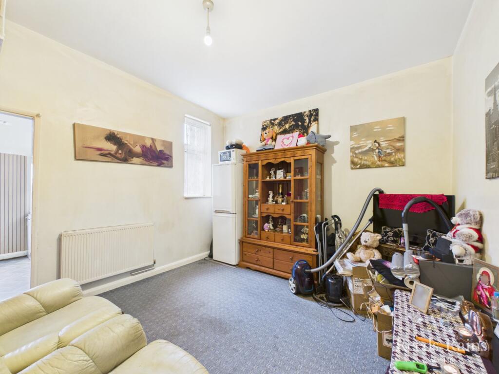 House in Hull - More